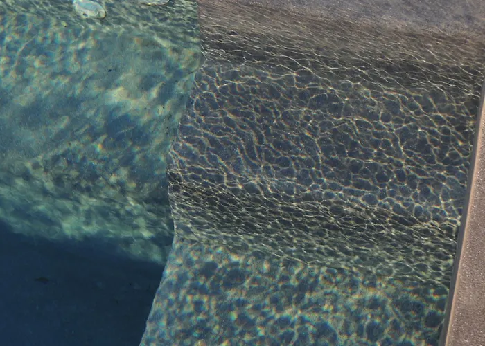 Apaggio Santorini * Vourvoúlos