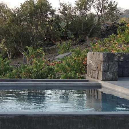 Villa Apaggio Santorini