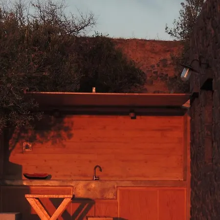 Apaggio Santorini Villa *