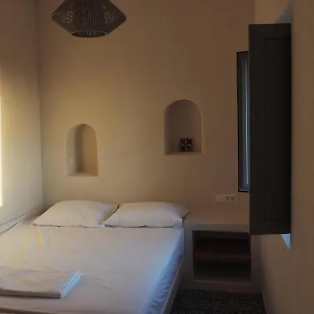 Apaggio Santorini فيلة *